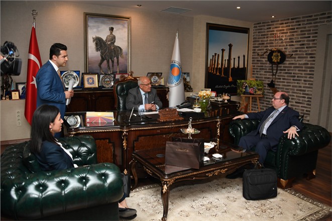 Şili Büyükelçisi Mersin'de