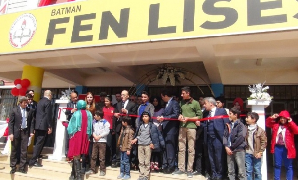 Maliye Bakanı Şimşek Batman'da Okul Açılış Törenine Katıldı