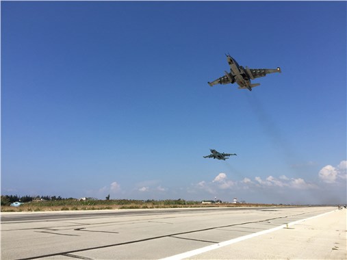 Rusya Savunma Bakanlığı Rus uçağı birkaç dakika Türk hava sahasını ihlal etti