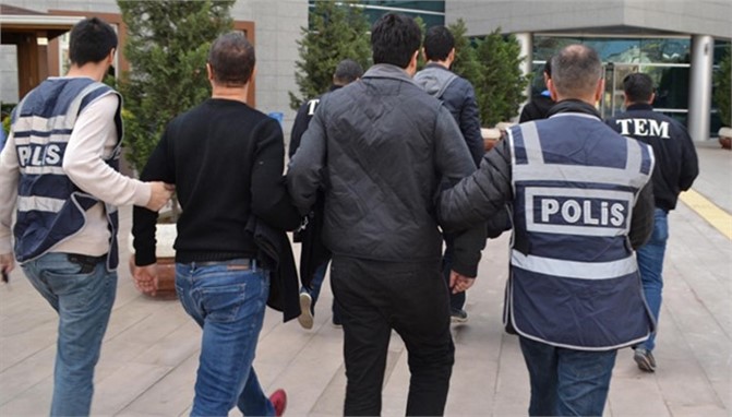 Mersin'de 18 Kişiye Fetö'den Gözaltı