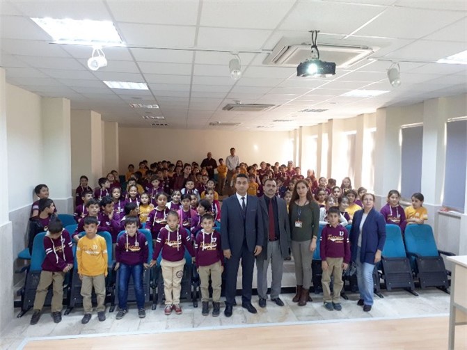 Tarsus'ta Öğrencilere Çevre Bilinci ve Geri Dönüşüm Duyarlılığını Arttırma Eğitimi