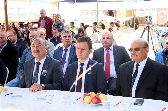 Büyükşehir 15 Bin Badem Fidanını Üreticisiyle Buluşturdu