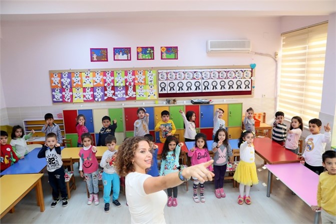 Çocuklar Hem Eğleniyor, Hem Mersin’in Güzelliklerini Tanıyor