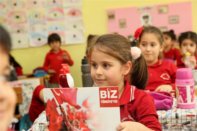 Çocuklar Hem Eğleniyor, Hem Mersin’in Güzelliklerini Tanıyor