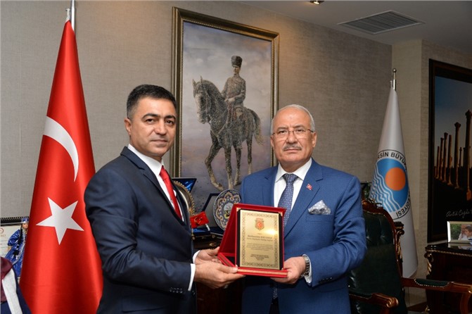 Şehit Ailelerinden Büyükşehir Belediye Başkanı Burhanettin Kocamaz’a Ziyaret