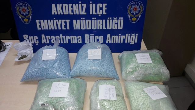 Mersin'de 15.5 Kilo Uyuşturucu Hap Ele Geçirildi