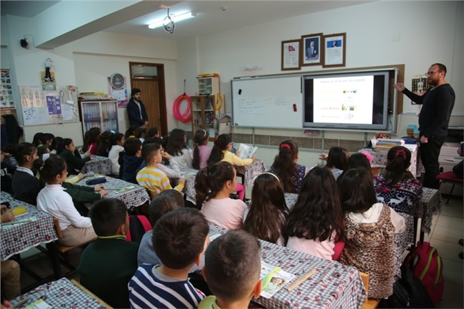 Erdemli Belediyesi İlkokul Öğrencilerine Geri Dönüşüm Semineri Verdi