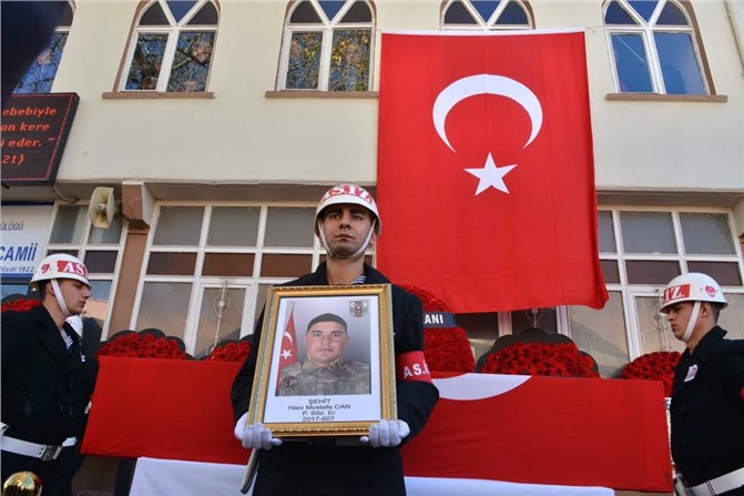 Mersin Şehidini Binler Uğurladı