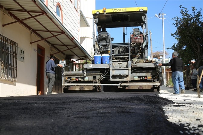 Erdemli Belediyesi Hizmette Çığır Açıyor, Sarıyer Mahallesinde Sıcak Asfalt Sevinci