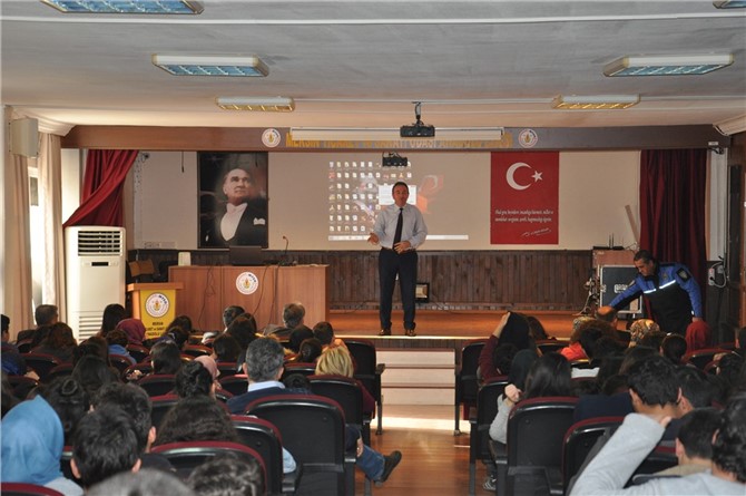 Mersin Emniyetinden Güvenli Eğitim Seminerleri