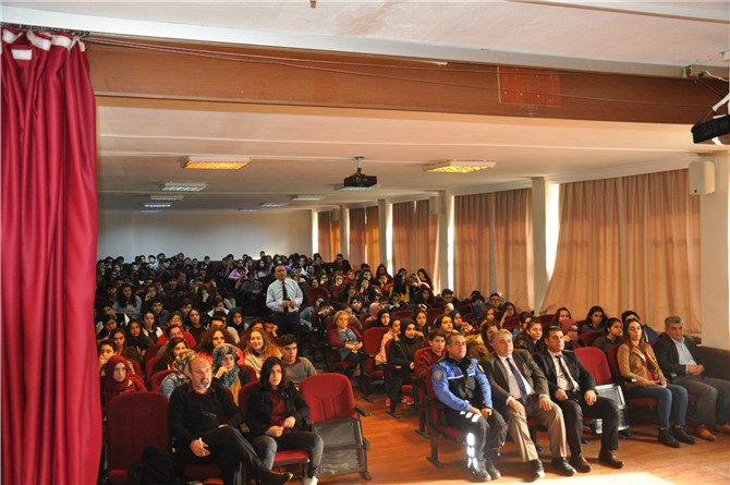 Mersin Emniyetinden Güvenli Eğitim Seminerleri