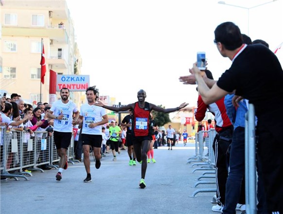 Uluslararası Mersin Maratonu’ndan Büyük Başarı