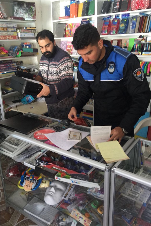 Tarsus'ta Zabıta ve Polis Sahte Karne Ele Geçirdi