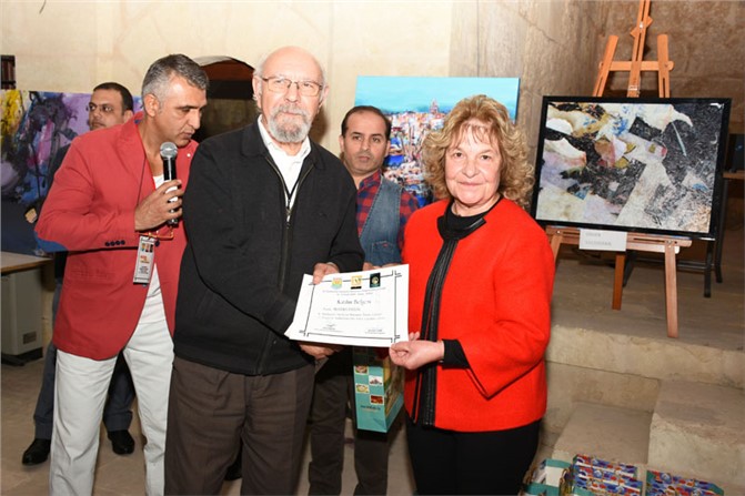 Mersin'de Ressamlar Tarsus İçin Fırçalarını Salladı