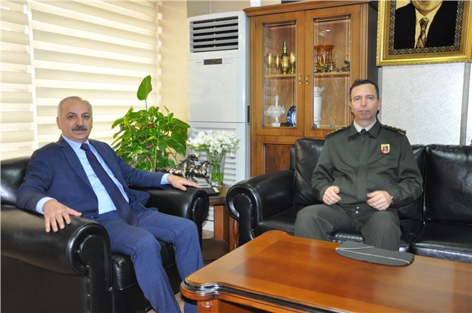 Mersin Jandarma Komutanı Cavlak’tan Başkan Dinçer’e Ziyaret
