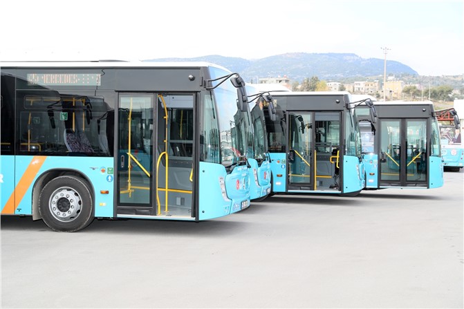Mersin Büyükşehir'in Aldığı Yeni Araçlar Hizmete Başladı