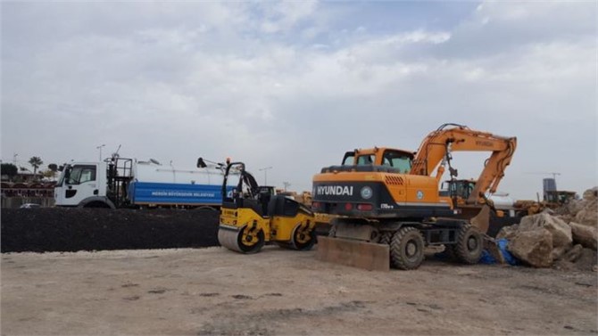 Mersin Büyükşehir'in Aldığı Yeni Araçlar Hizmete Başladı