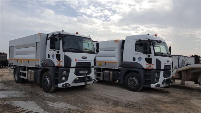 Mersin Büyükşehir'in Aldığı Yeni Araçlar Hizmete Başladı