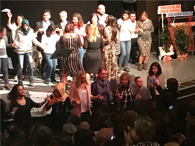 ZİÇEV Vakfı Çocukları Yararına Düzenlenen Etkinlikte Misafirler Salona Sığmadı