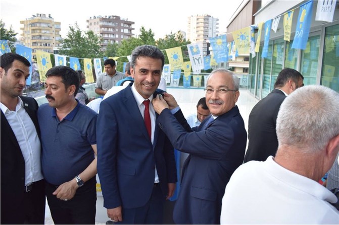 Mersin'de İyi Parti'ye Toplu Katılım