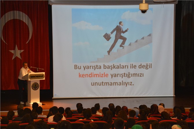 Erdemli Belediyesinden Büyük Yatırım, Kurs Merkezlerinde Motivasyon Toplantısı