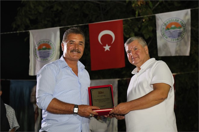 Mersin Yazarlar Derneği’nden Başkan Tuna’ya Plaket