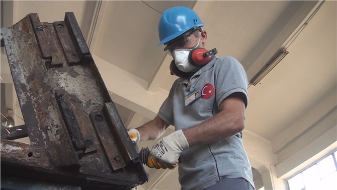 Mersinli İşçiden Tarihi Rekor! Guinness Rekorlar Kitabına Adını Yazdırdı