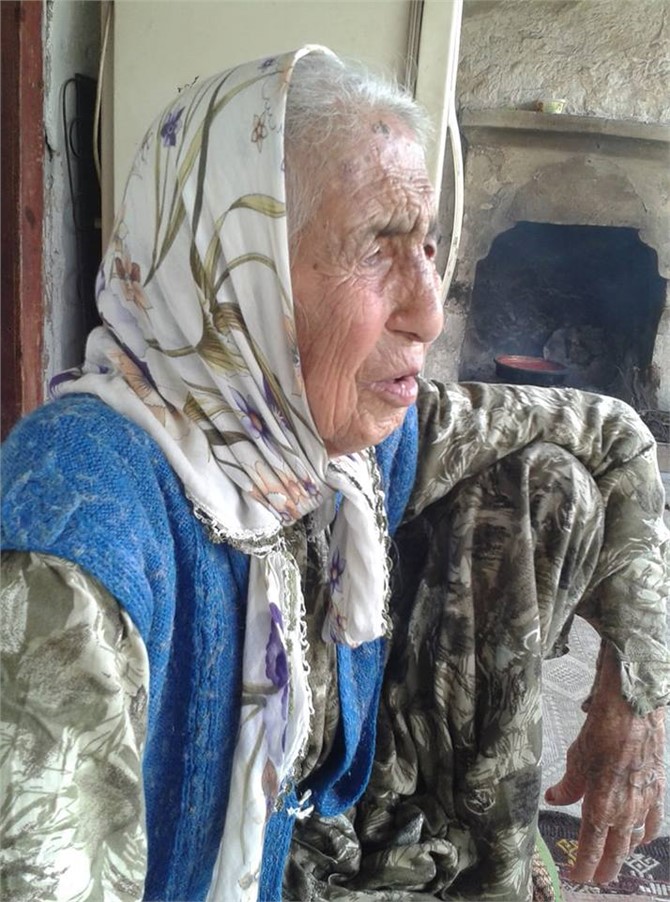 Mersin’in Toroslar İlçesi Değirmendere Köyü’nde Yaşayan 100 Yaşındaki Hayriye Baş Vefat Etti