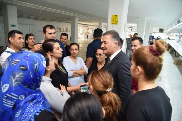 MHP Mersin Büyükşehir Belediye Başkan Adayı Hamit Tuna, Tekstil Çalışanlarıyla Buluştu