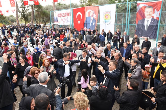 Alibeyli Mahallesi’nde Yapılan Hizmet Bilgilendirme Toplantısı ve Köy Şenliği’nde Başkan Can’a Yoğun İlgi