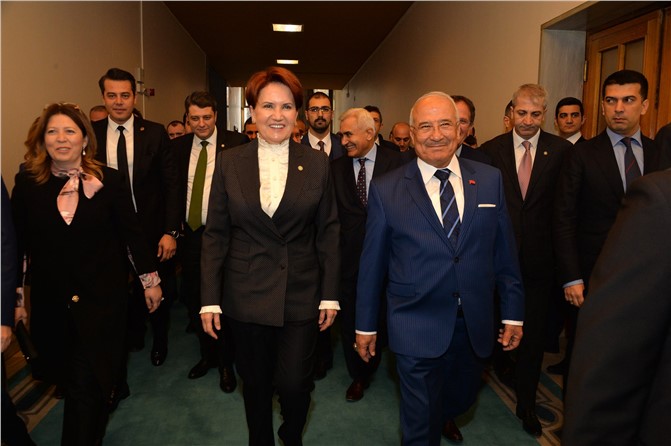 Mersin Büyükşehir Belediye Başkanı Burhanettin Kocamaz Resmen İYİ Parti'ye Katıldı