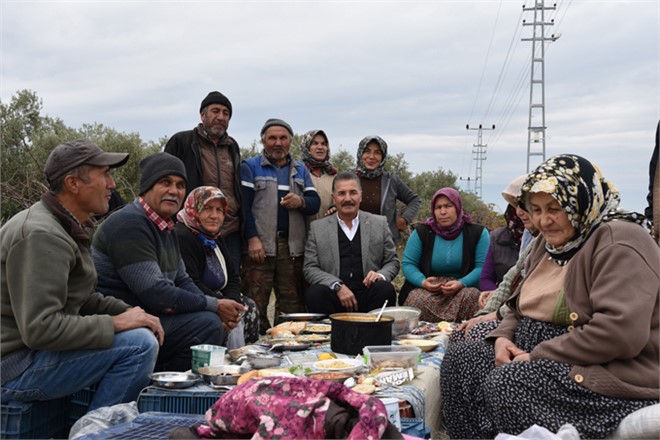 Başkan Tuna Geldi, Çiftçinin Yüzü Güldü