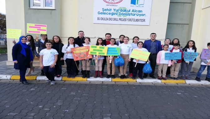 Tarsus Şehit Yurdakul Alcan Ortaokulu’ndan Eko Okul Çevre Şenliği