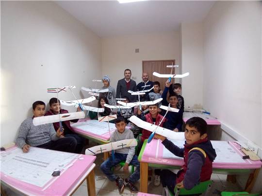 Fahrettinpaşa Ortaokulunda Minikler Havacılığa İlk Adımlarını Attı