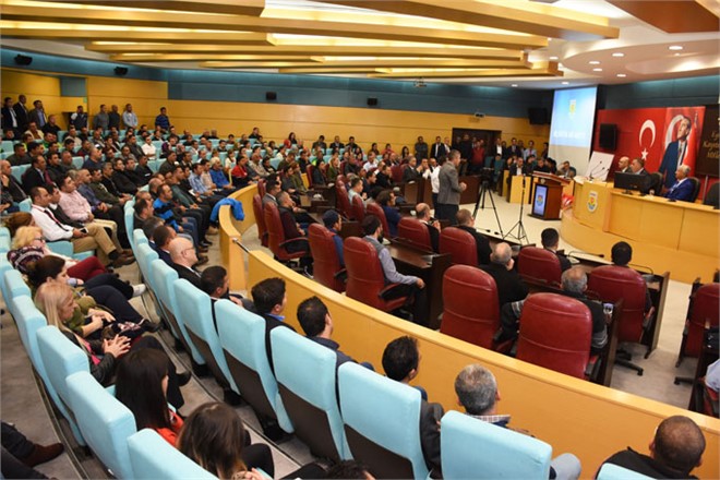 Başkan Can, Yeni Yıl Öncesi KHK İle Kadroya Geçen İşçilerin Yüzünü Güldürdü