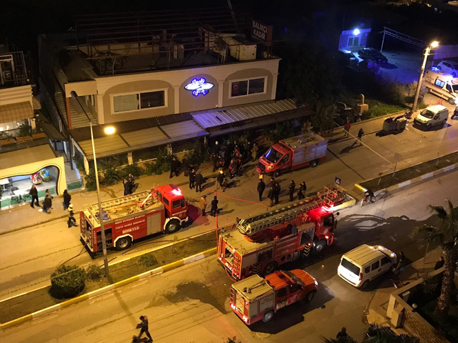Mersin’de 2018’in Son Saatlerinde Bir Eğlence Mekanında Yangın Çıktı
