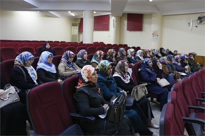 Tarsus’ta “Bilinçli Anne, Güvenli Gelecek” Projesi Tamamlandı