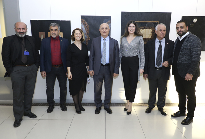 Ressam Ceren Yonuk Ergen’in ''kadın'' İsimli Sergisi MTSO Sanat Galerisi’nde Açıldı