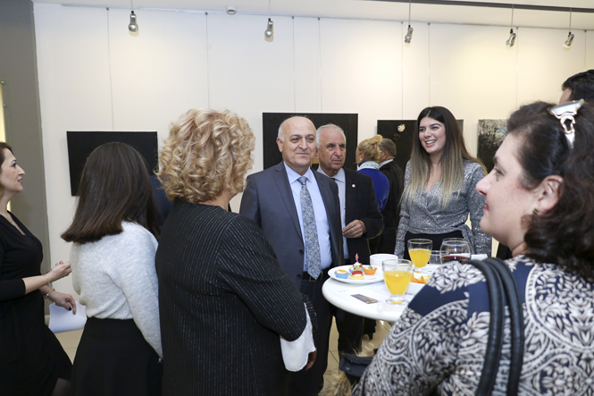 Ressam Ceren Yonuk Ergen’in ''kadın'' İsimli Sergisi MTSO Sanat Galerisi’nde Açıldı