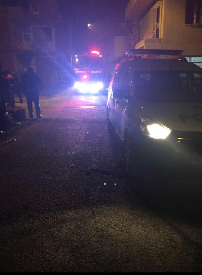 Mersin Tarsus Yeni Mahalle'deki Bir Evde Akşam Saatlerinde Yangın Çıktı