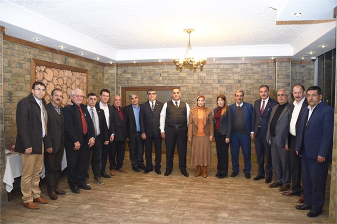 Başkan Can, Tarsus Belediye Meclisi MHP'li Üyeleri İle Biraraya Geldi