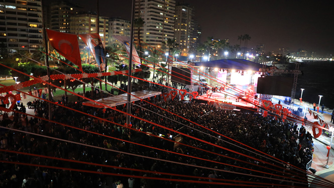 Fettah Can, Sevilen Şarkılarını Mersinliler İçin Söyledi