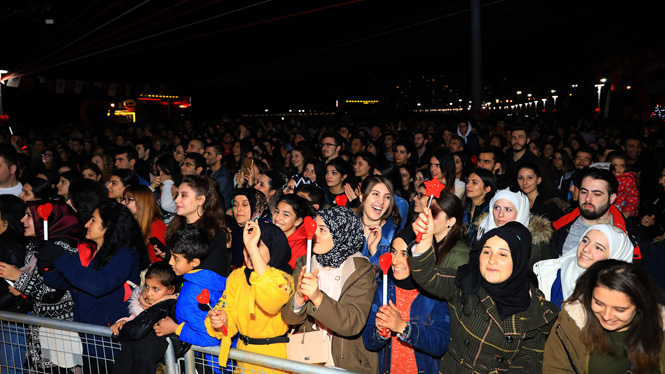 Fettah Can, Sevilen Şarkılarını Mersinliler İçin Söyledi