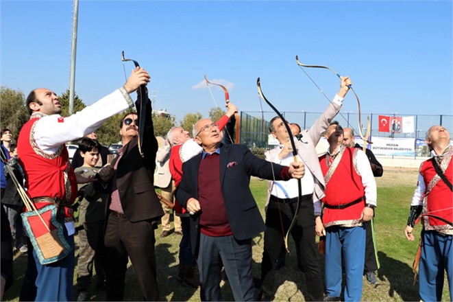 Mersin'de Spor Akademilerinde Geleneksel Okçuluk Kursu Açıldı