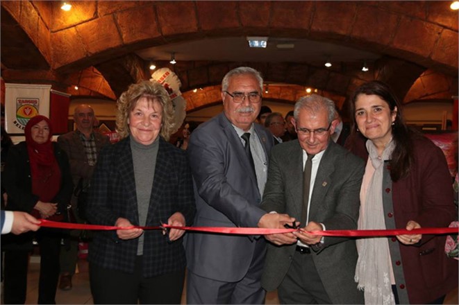 Mehmet Karaçor'un “50. Sanat Yılı Sergisi” Açıldı