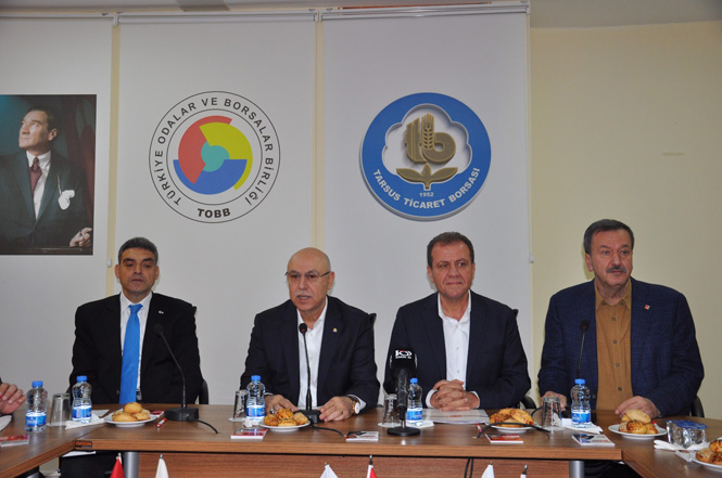 Tarsus'taki Ziyaretlerinde Konuşan CHP Büyükşehir Adayı Vahap Seçer, ''Bu Eşitsizliği Gidermemiz Lazım''