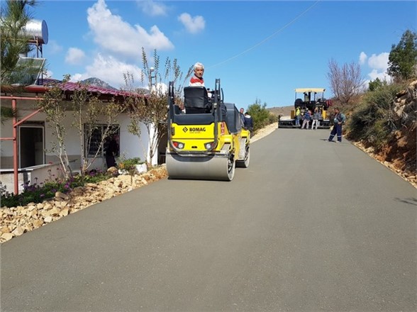 Anamur'da Asfaltlama Çalışmaları Devam Ediyor