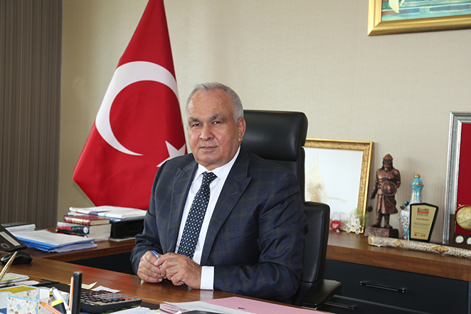 Erdemli Belediye Başkanı Mükerrem Tollu, “İstiklal Marşımız, Maziyi Anlatıp, Geleceğe Yön Veriyor.”