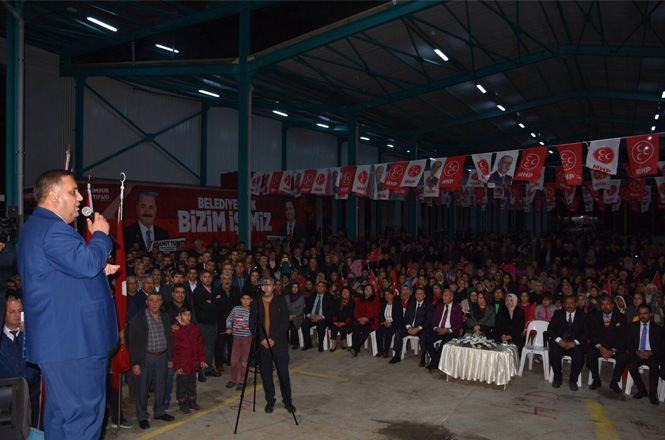 Başkan Can, Yağmur, Çamur Demeden Seçim Çalışmalarını Sürdürüyor