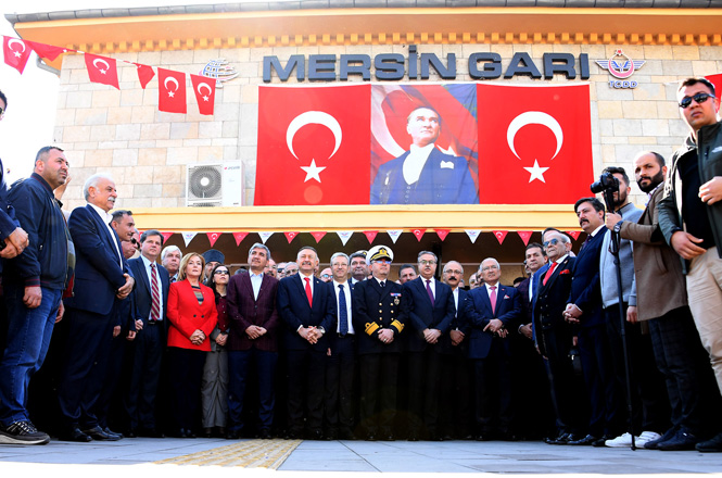 Atatürk’ün Mersin’e Gelişinin 96. Yıldönümü Coşkuyla Kutlandı
